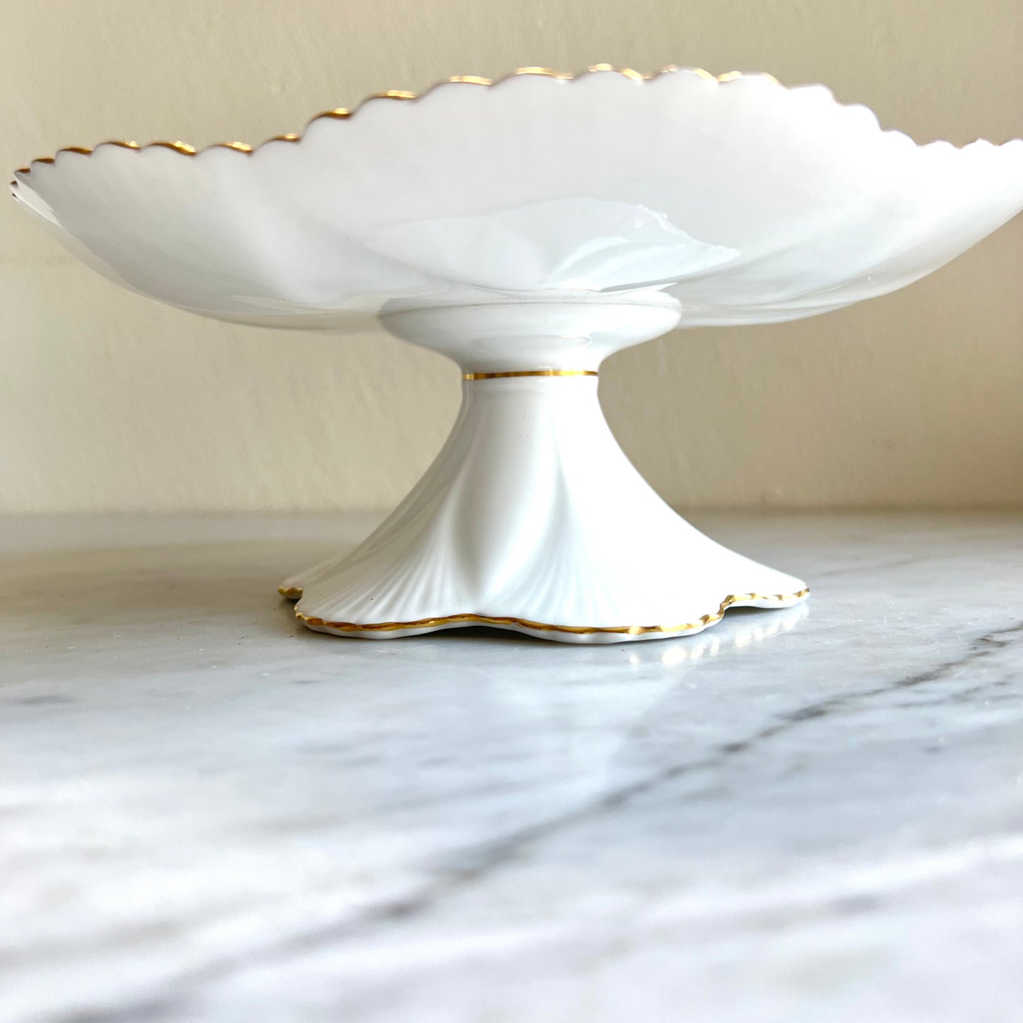 Shelley Pedestal Cake Stand