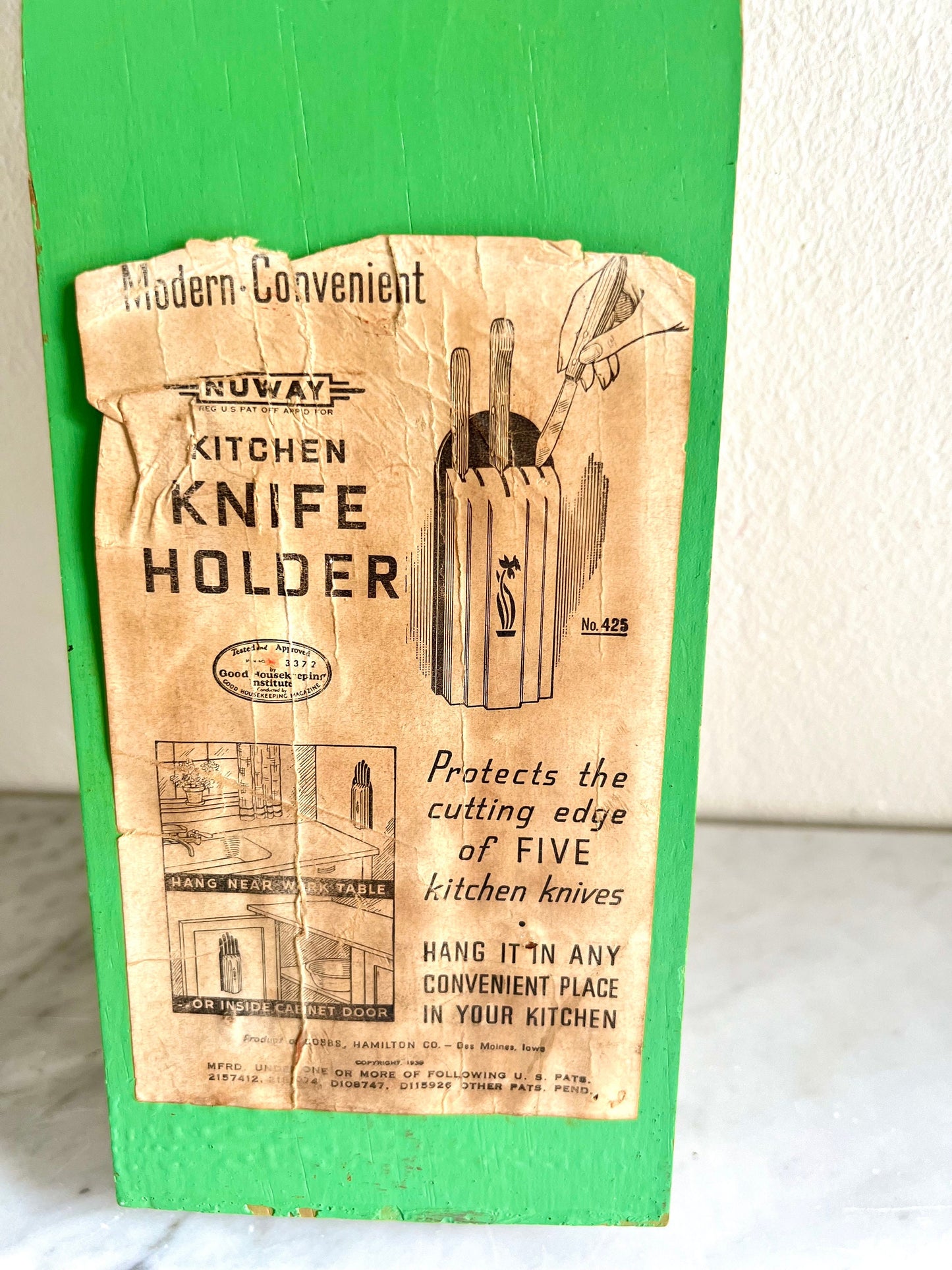 Art Deco Green & Cream Wood Kitchen Knife Holder by NuWave Wall Mount with Original paper backed instructions, Farmhouse / Rustic Kitchen