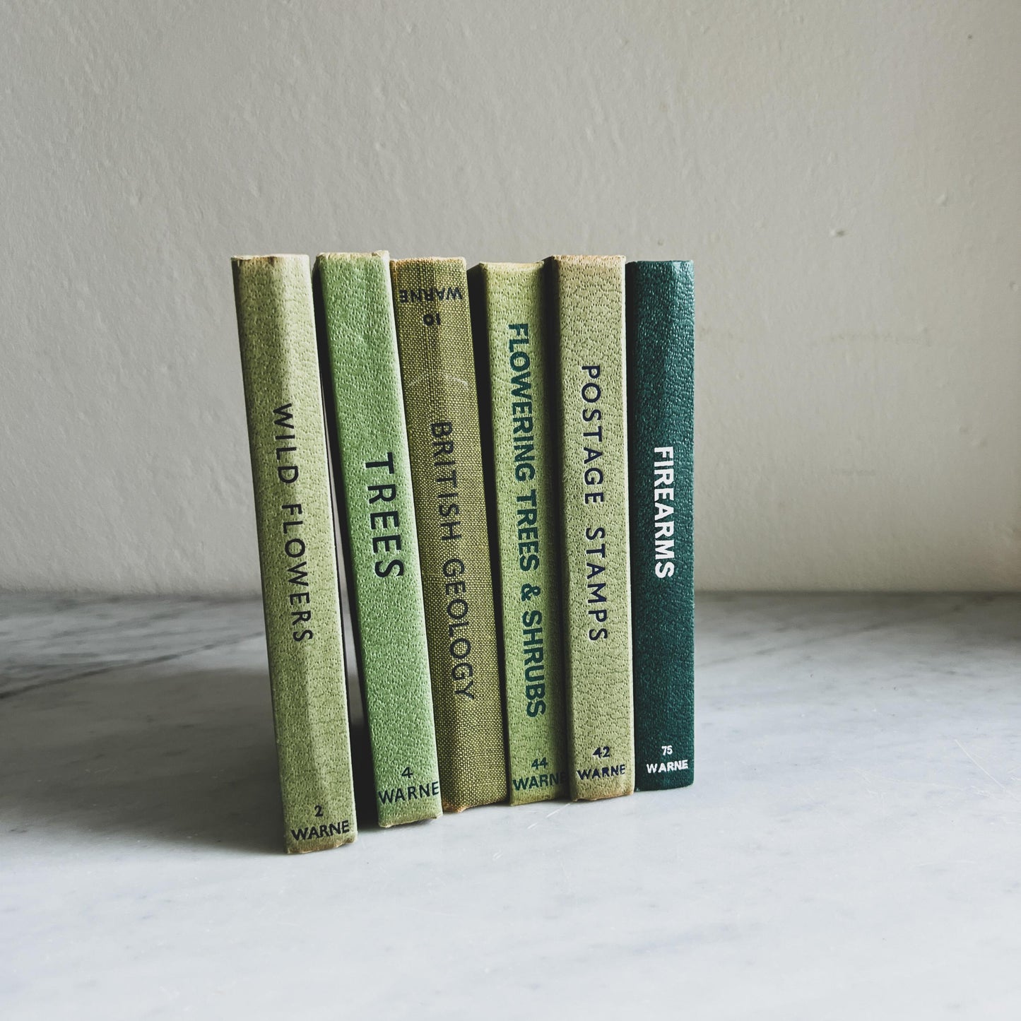 The Observers Books Collection: English Pocket Guides, Assorted titles