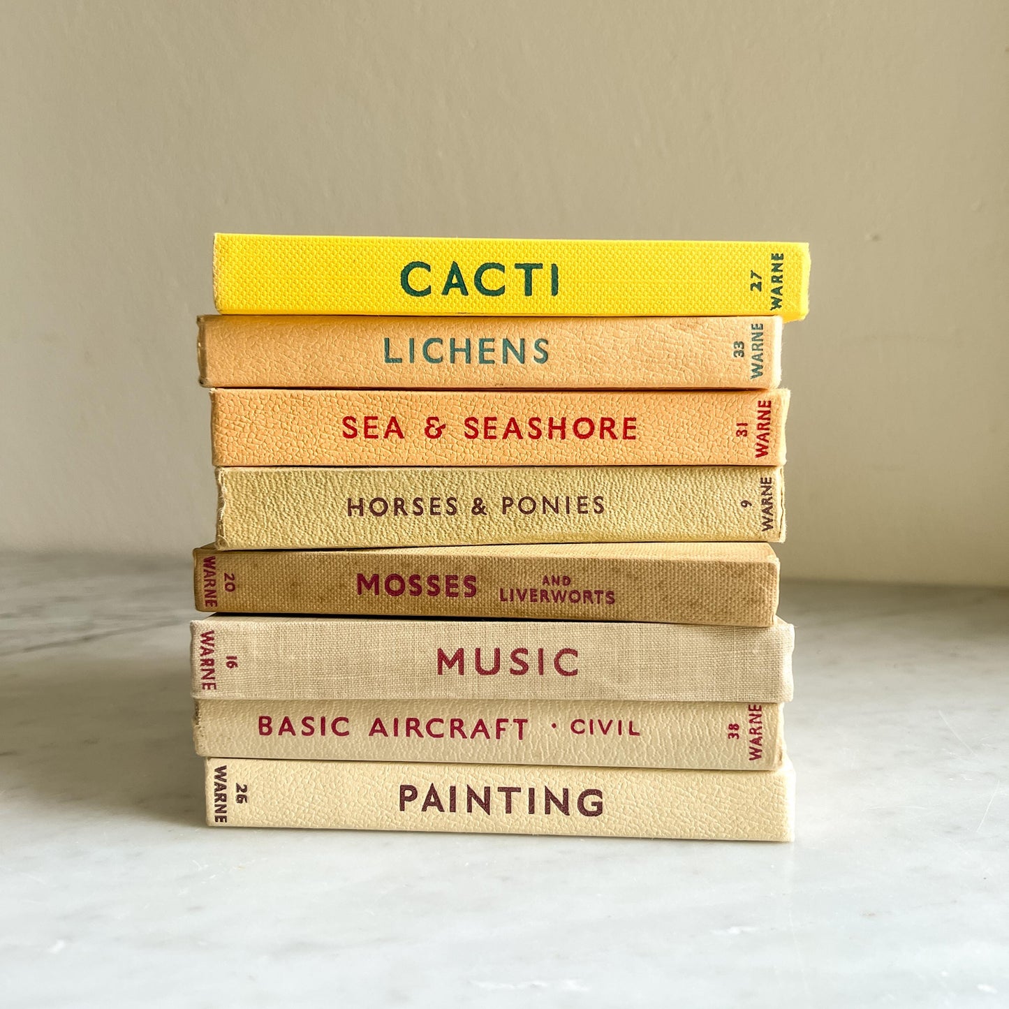 The Observers Books Collection: English Pocket Guides, Assorted titles