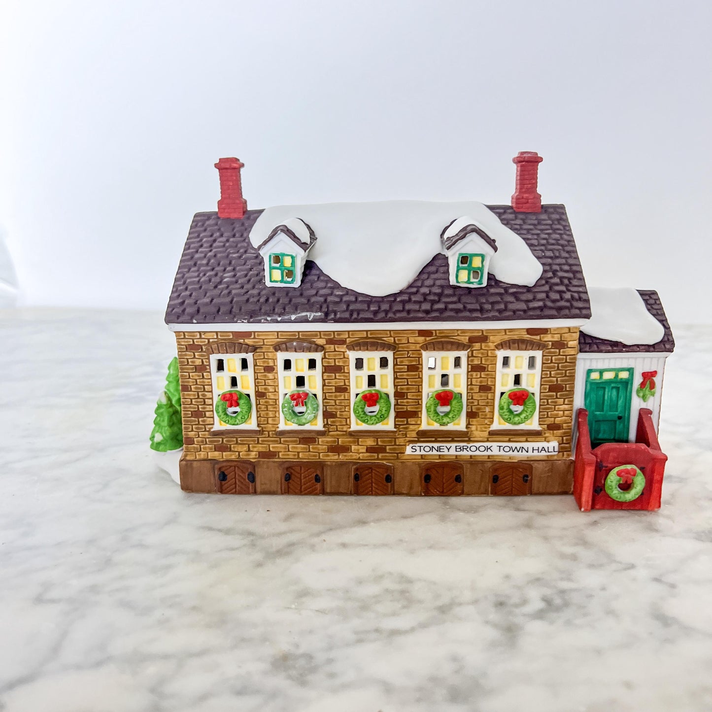 Department 56 New England Village – Stoney Brook Town Hall – Heritage Series - Vintage Christmas