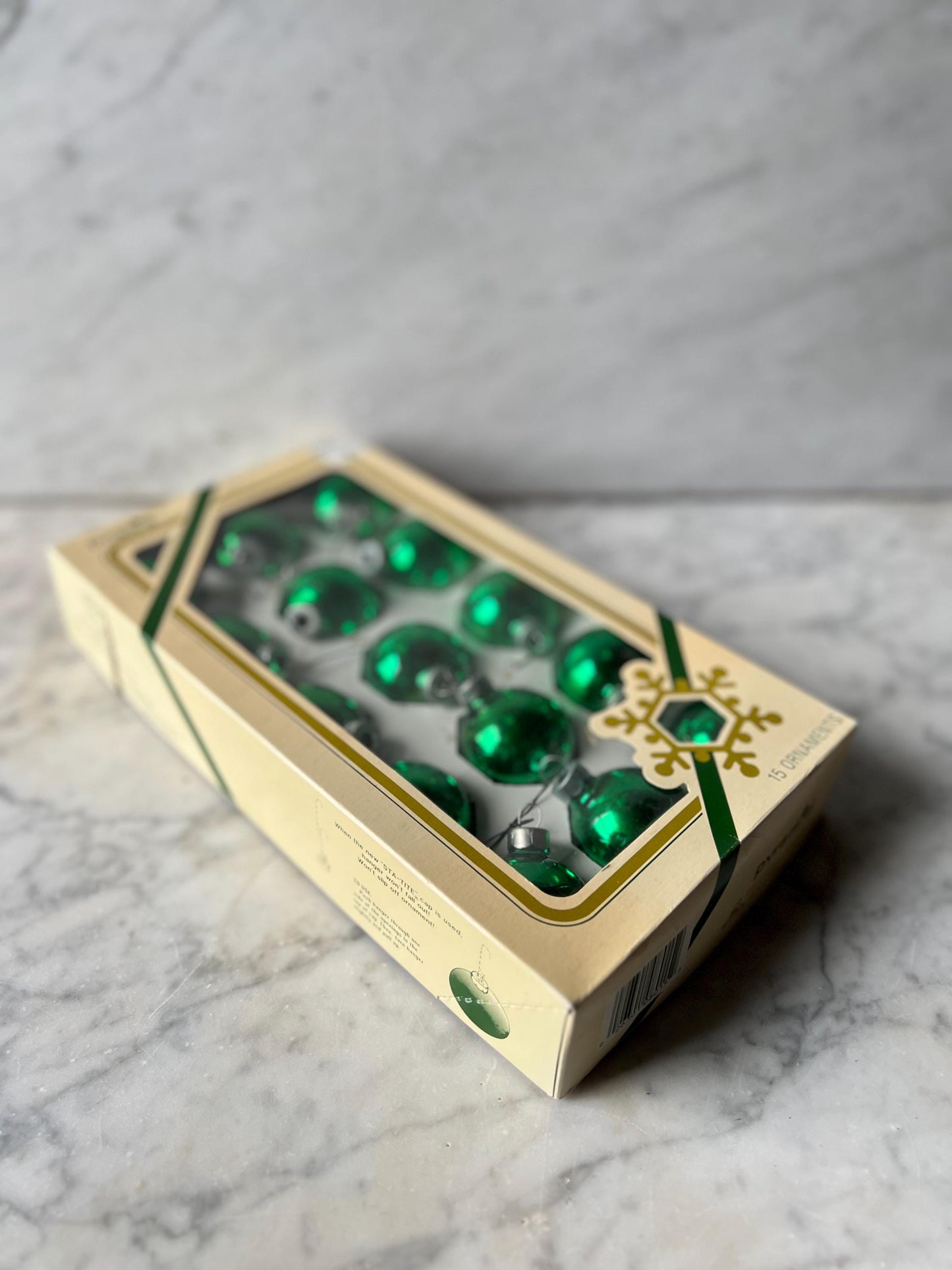 Pyramid Rauch 15 Green Christmas Ornaments