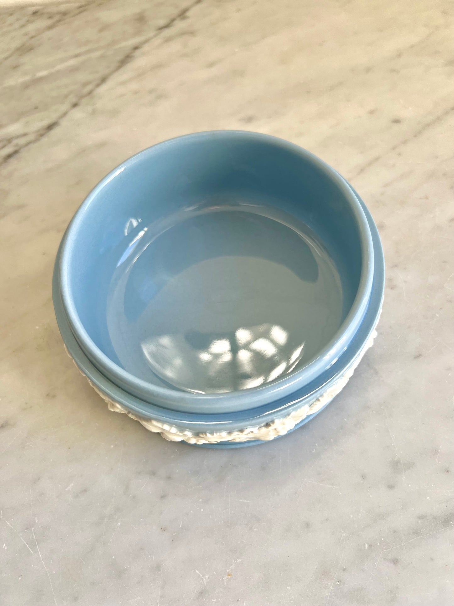 Wedgwood Blue Jasperware Round Jewelry / Trinket  Box