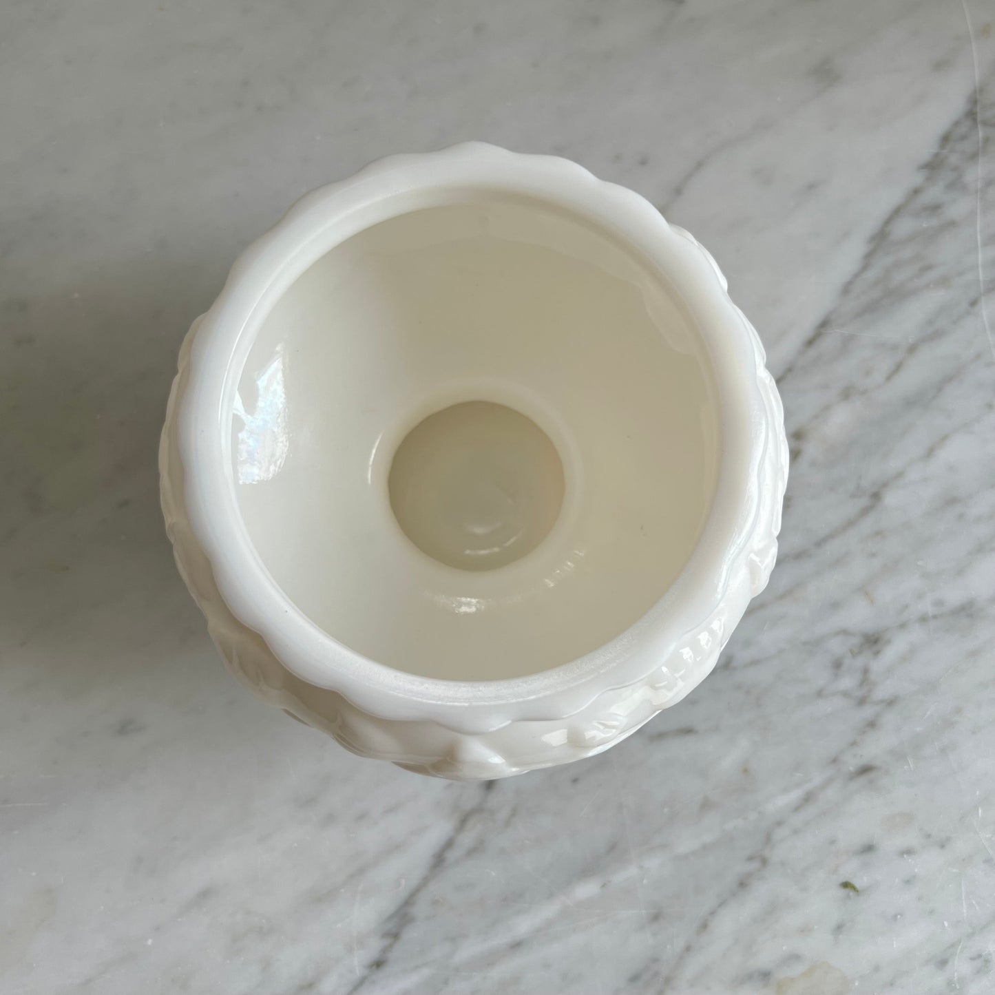 Cute Indoor Milkglass Planter, Small White Flower Pot, Gift for Mom / Her, Housewarming Gift, Collectible Milk Glass, Vintage Home Decor