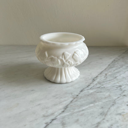 Cute Indoor Milkglass Planter, Small White Flower Pot, Gift for Mom / Her, Housewarming Gift, Collectible Milk Glass, Vintage Home Decor