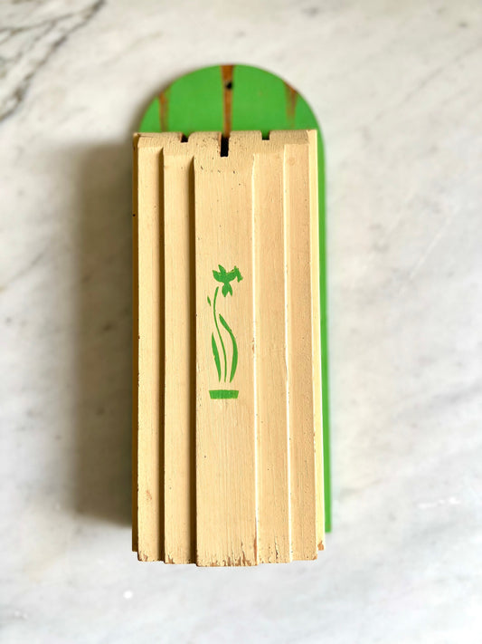 Art Deco Green & Cream Wood Kitchen Knife Holder by NuWave Wall Mount with Original paper backed instructions, Farmhouse / Rustic Kitchen