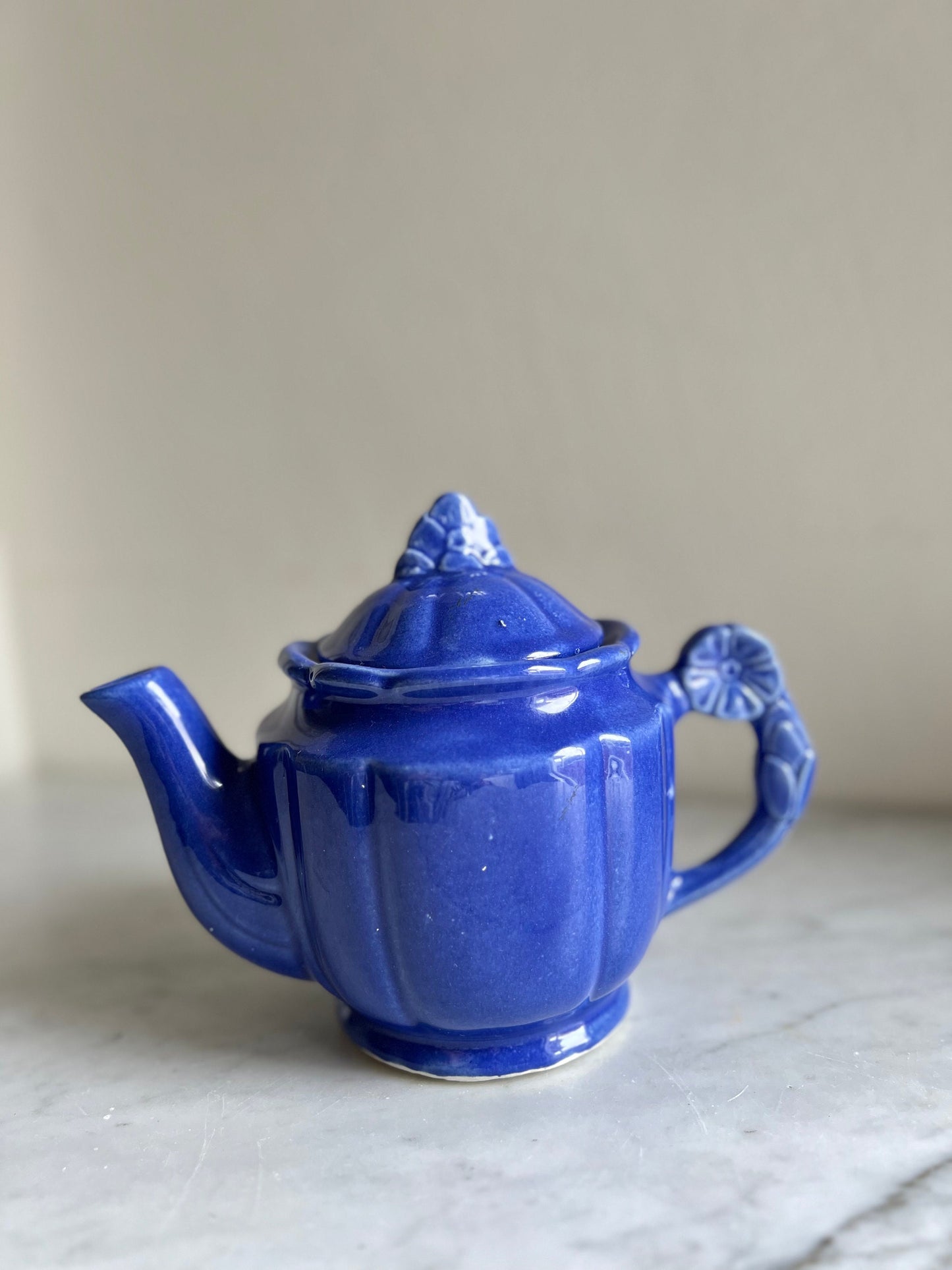 Vintage Shawnee Rosette Teapot Cobalt Blue