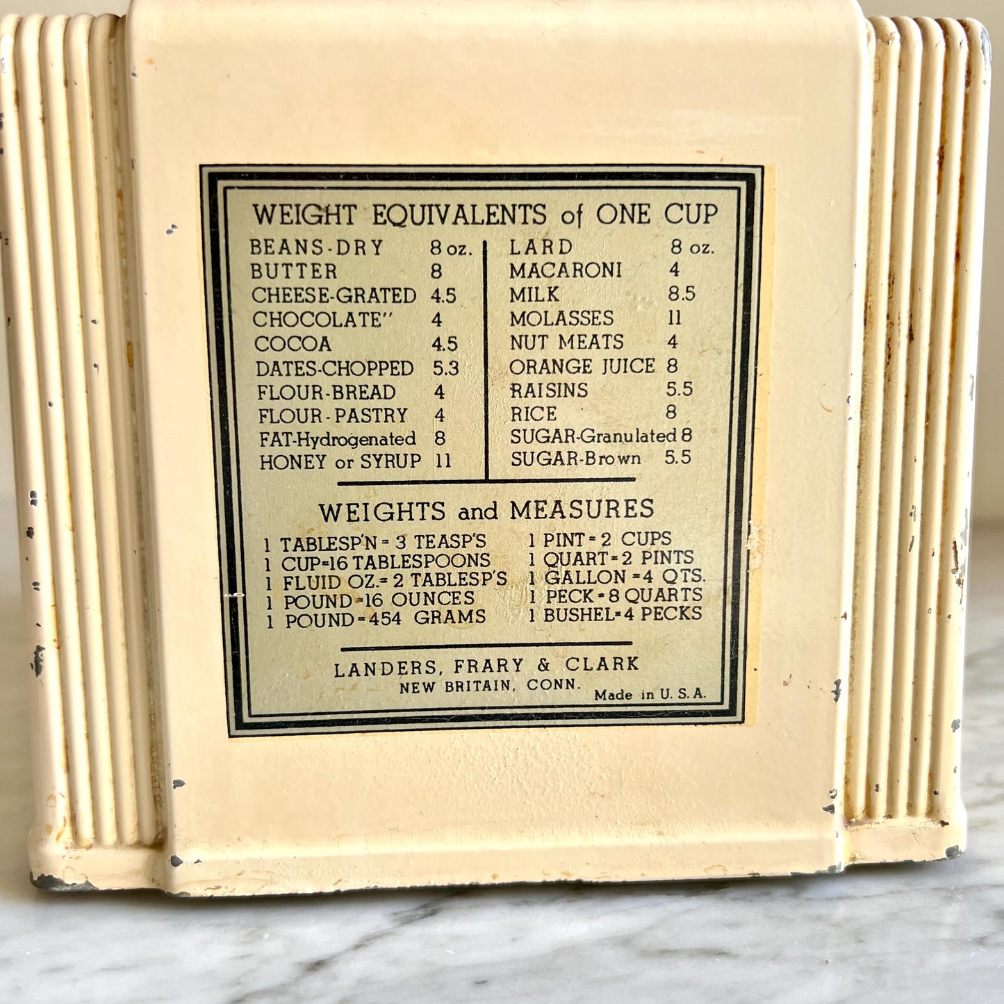 Universal Art Deco Vintage Scale