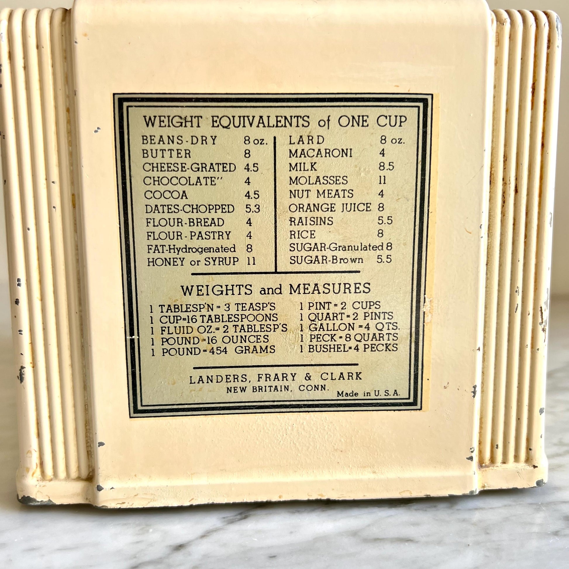 Universal Art Deco Vintage Scale