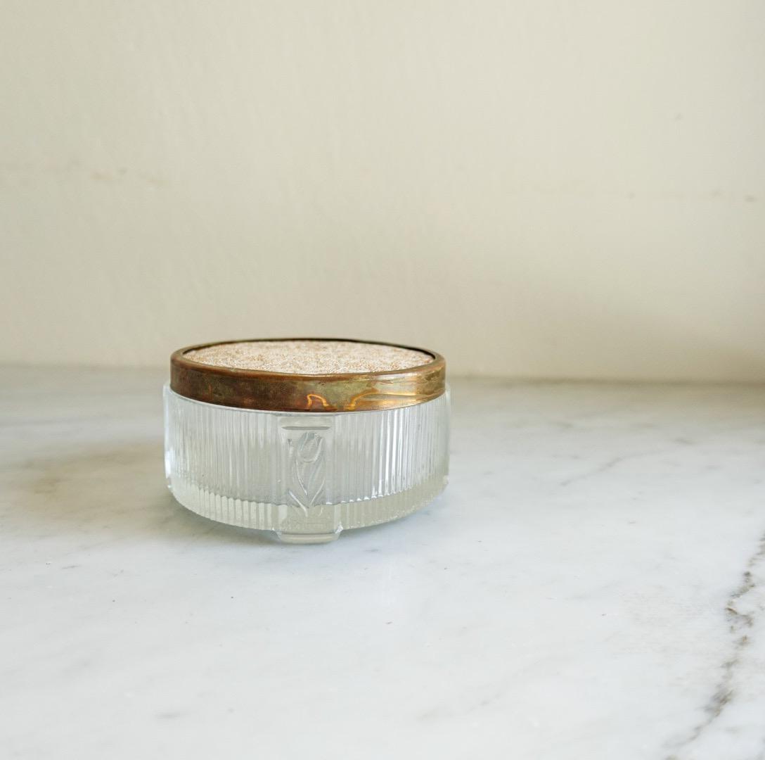 Hobnail Vanity Trinket Jar, Cold Cream Moisturizer Round Container with Floral lid