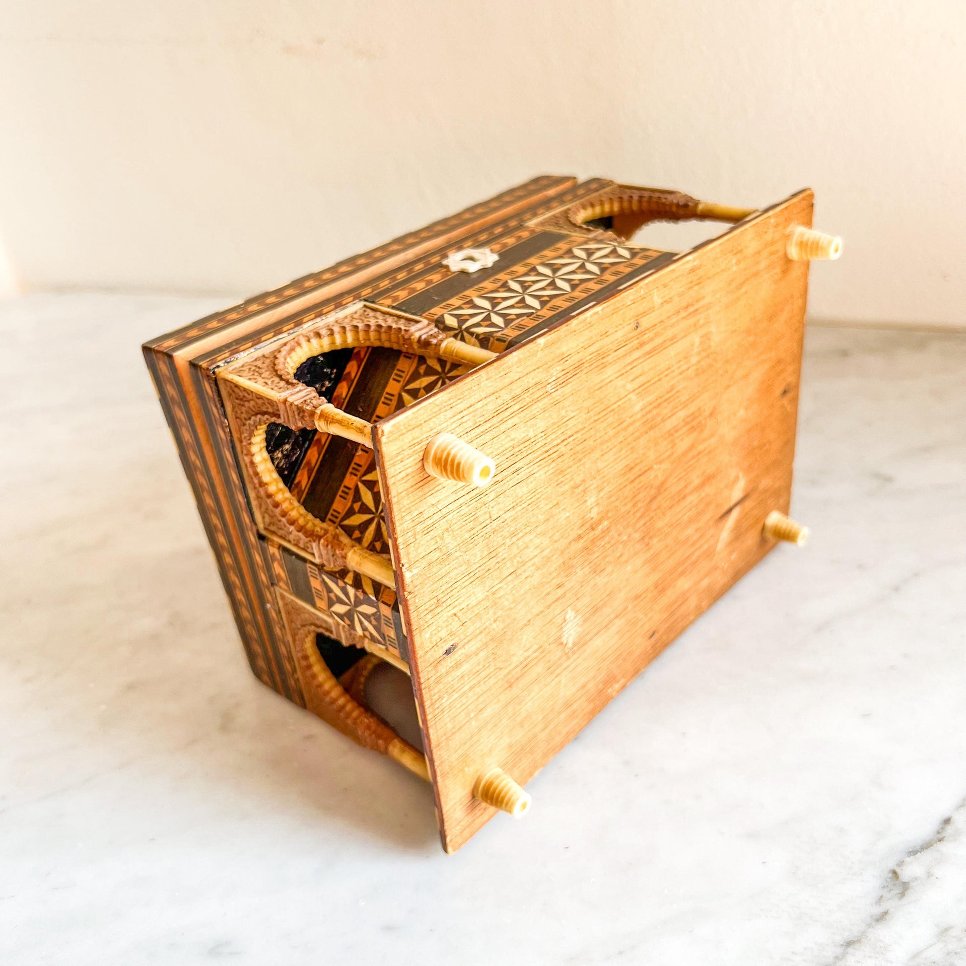 Vintage Inlaid Wooden Marquetry Jewelry Box with Arched Detail – Geometric Mosaic Design