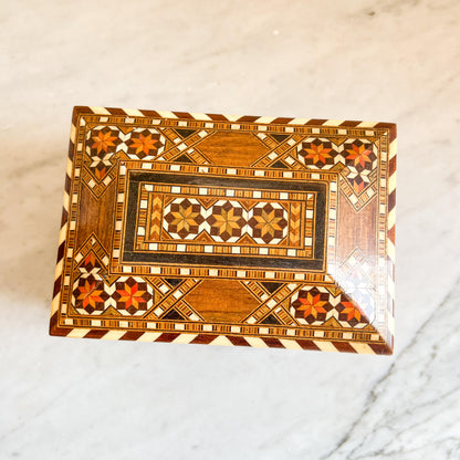 Vintage Inlaid Wooden Marquetry Jewelry Box with Arched Detail – Geometric Mosaic Design