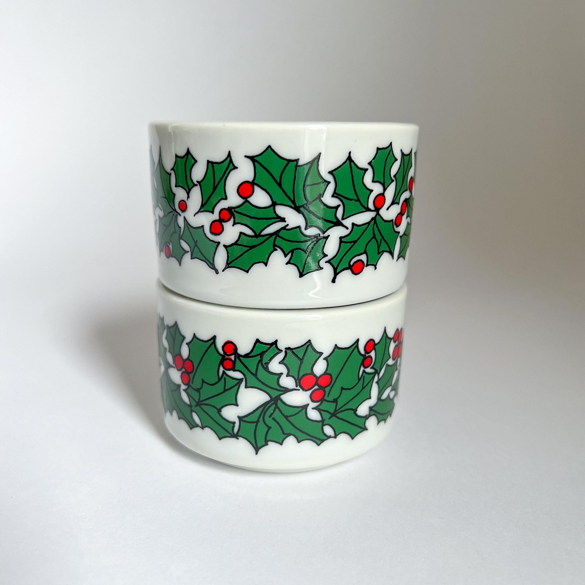 Colonial Candle Holly Christmas Candlestick Holder