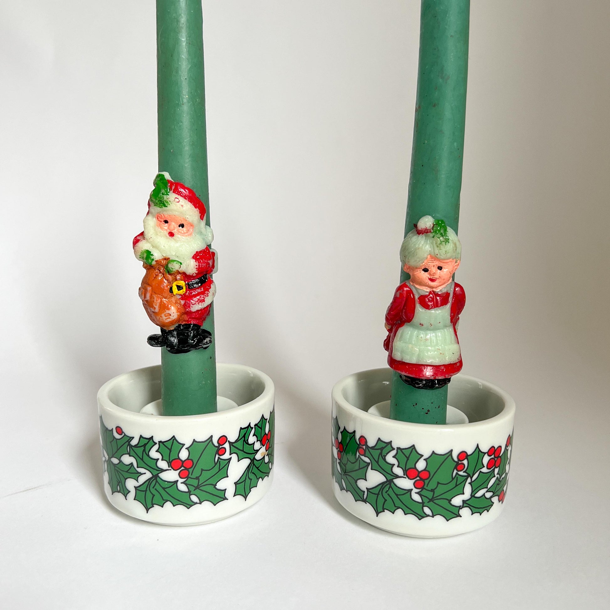 Colonial Candle Holly Christmas Candlestick Holder