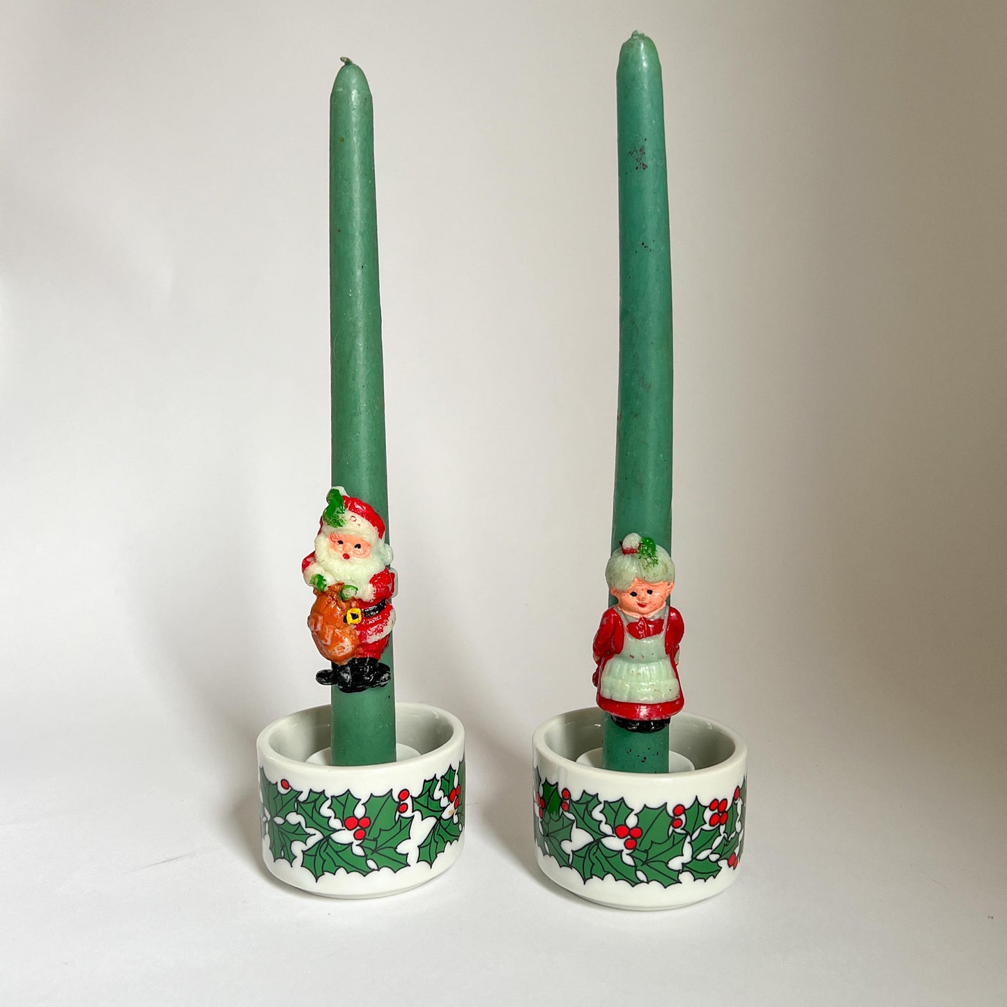 Colonial Candle Holly Christmas Candlestick Holder