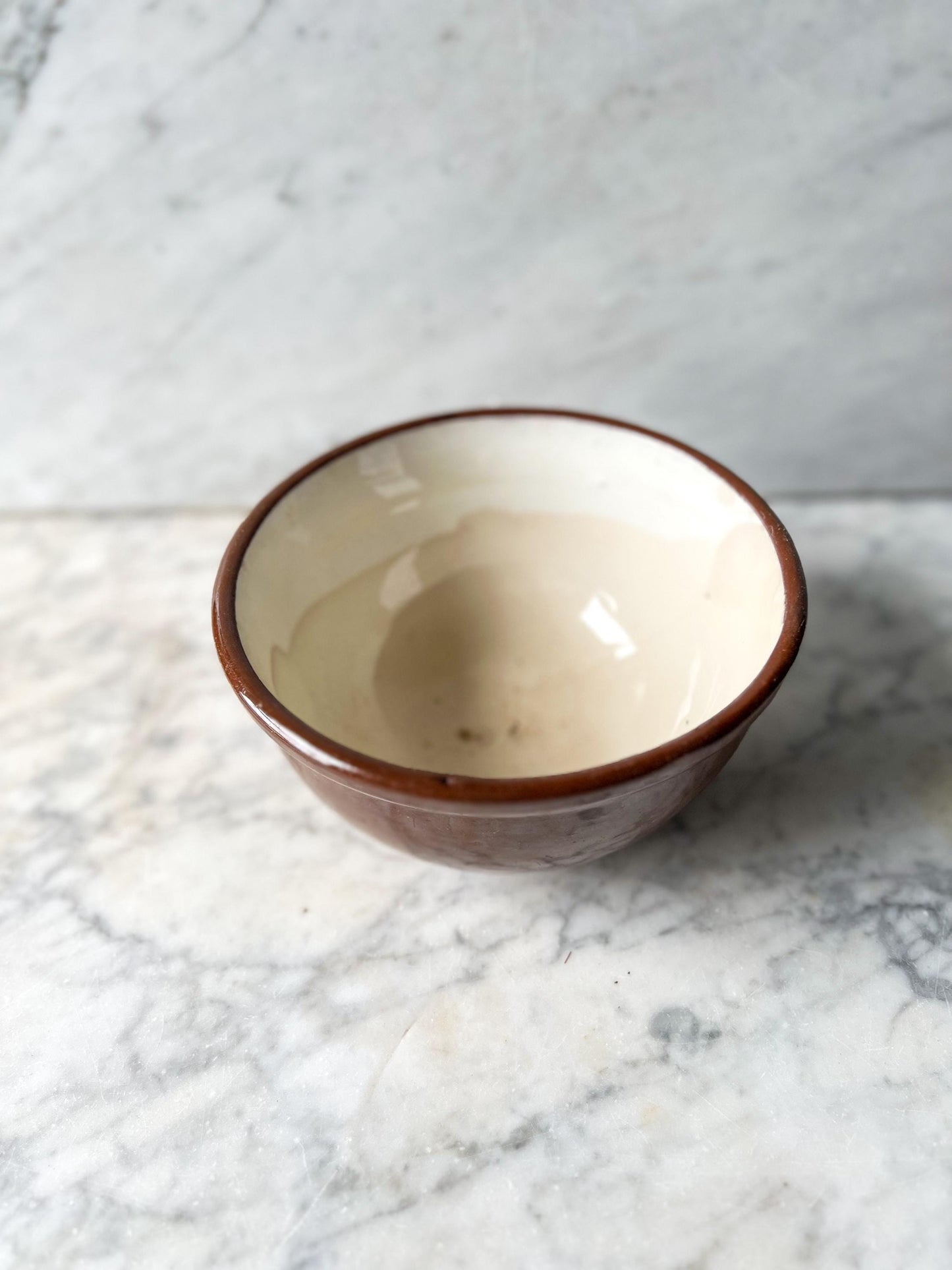 Vintage American Brown Glazed Mixing Bowl - Farmhouse kitchenware circa 1950s