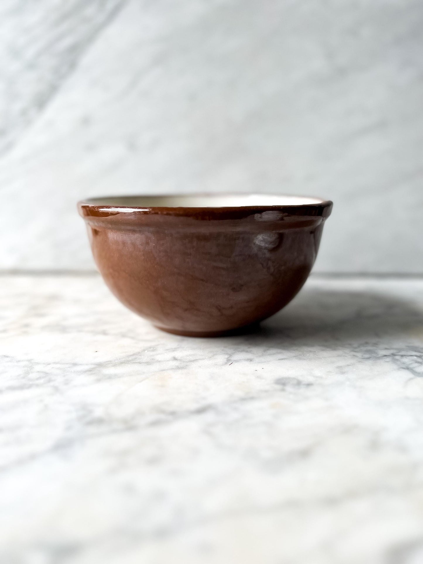 Vintage American Brown Glazed Mixing Bowl - Farmhouse kitchenware circa 1950s
