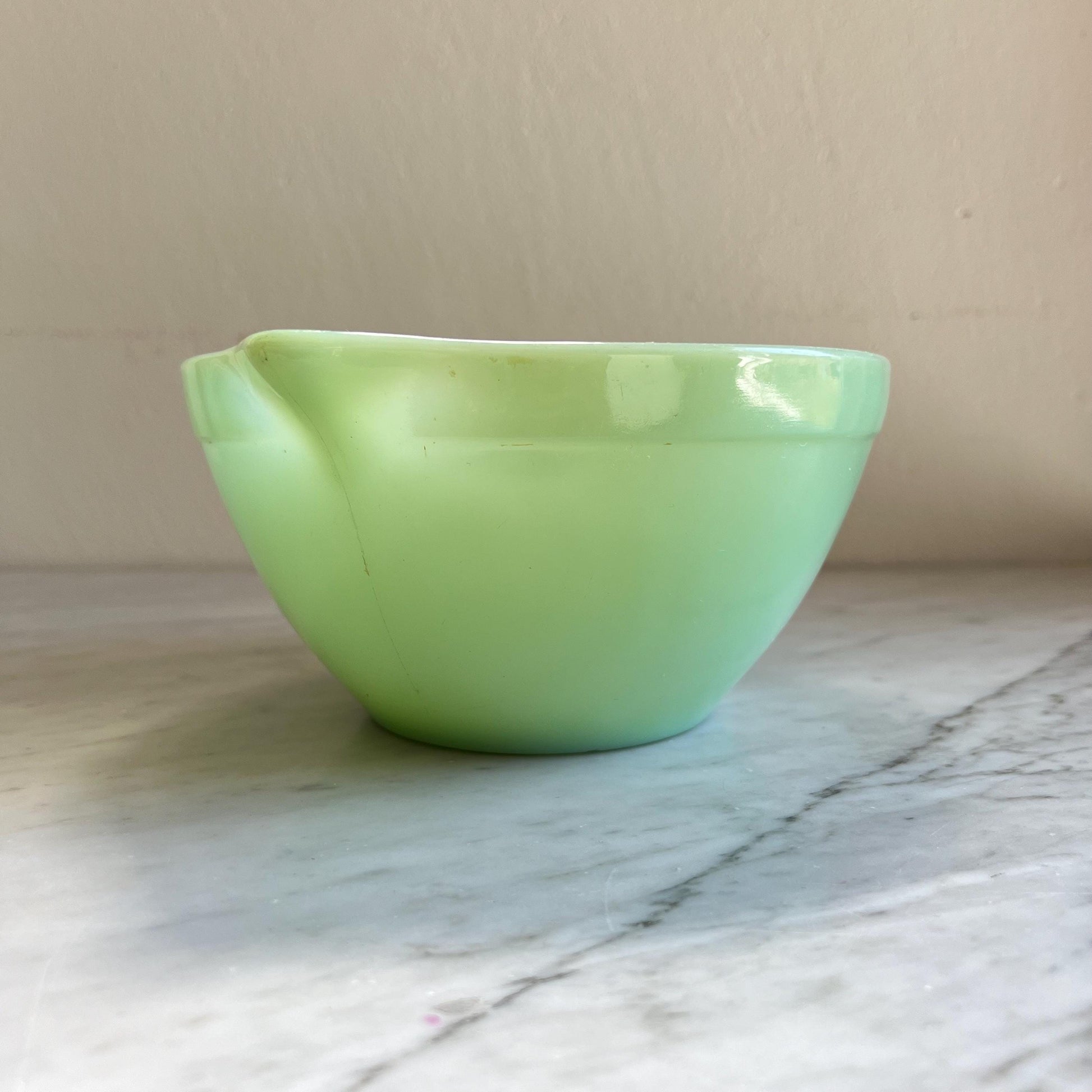 Vintage Jadeite Batter Bowl with Pour Spout & Handle — Fire-King / Anchor Hocking Green Milk Glass
