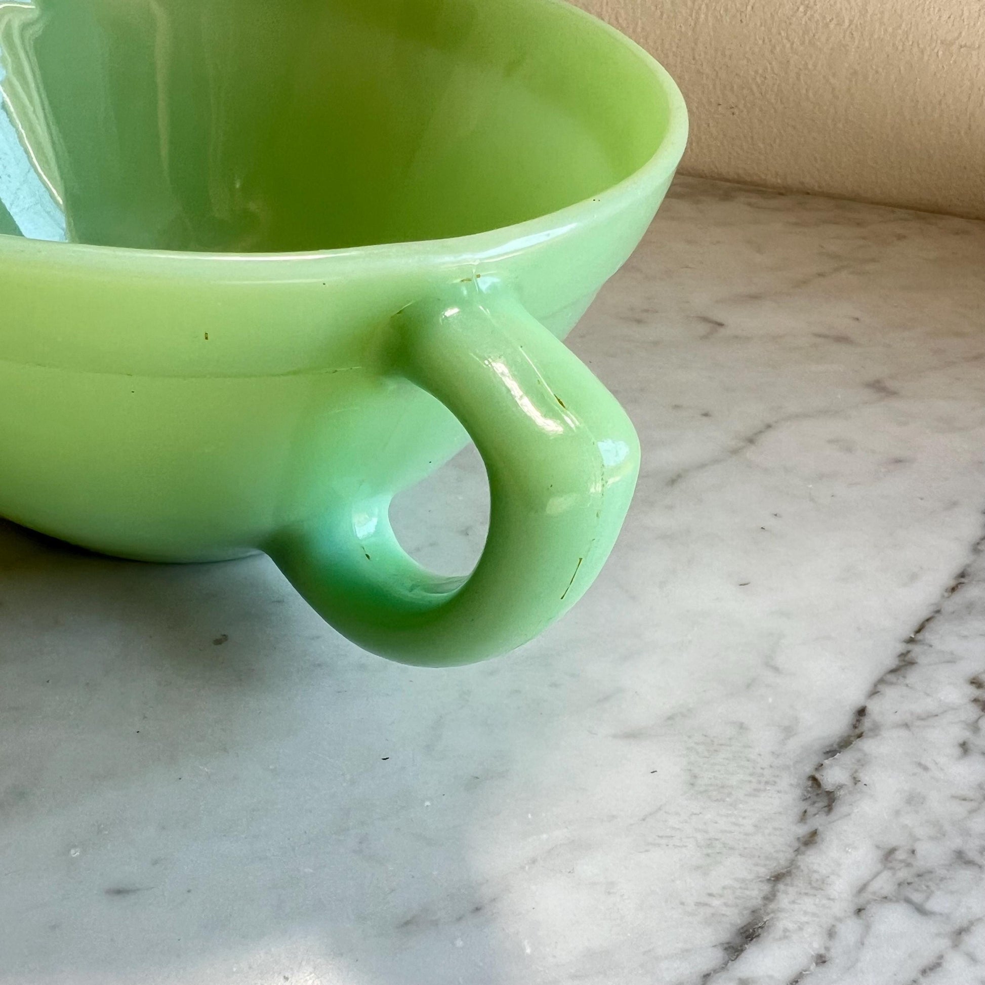 Vintage Jadeite Batter Bowl with Pour Spout & Handle — Fire-King / Anchor Hocking Green Milk Glass