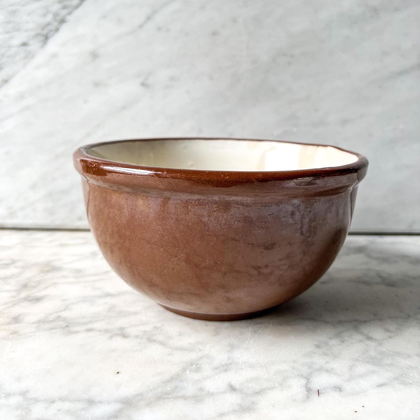 Vintage American Brown Glazed Mixing Bowl - Farmhouse kitchenware circa 1950s