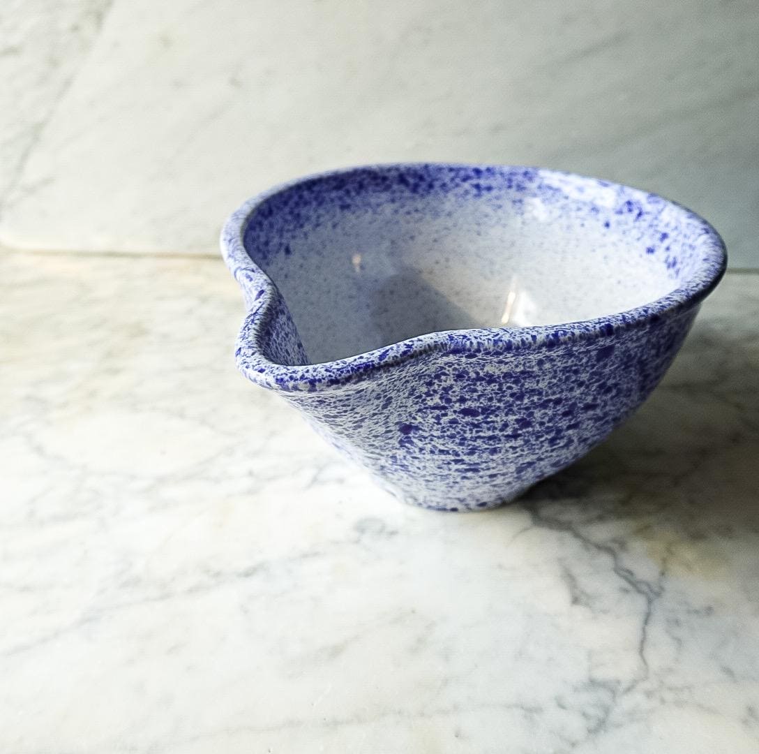 Vintage Monmouth Pottery Batter Bowl – Blue & White Splatterware Mixing Bowl (USA)