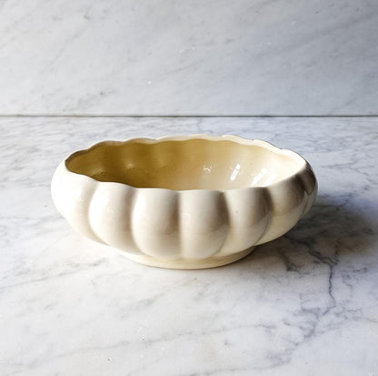 Scalloped Haeger Vintage Planter - Shallow Creamware Vase