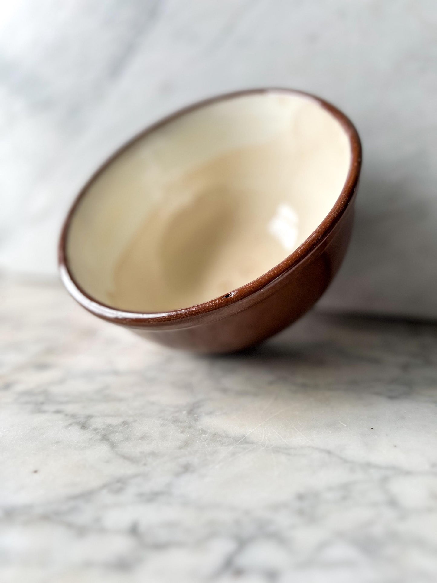 Vintage American Brown Glazed Mixing Bowl - Farmhouse kitchenware circa 1950s