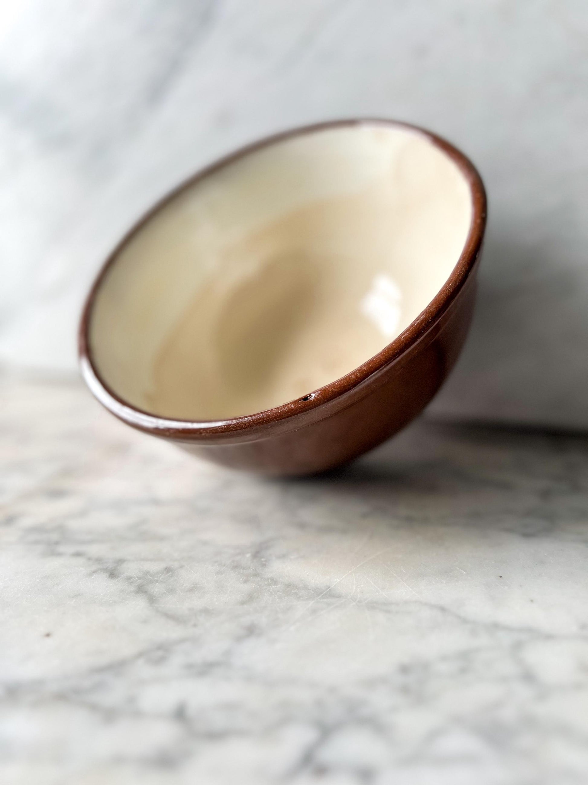 Vintage American Brown Glazed Mixing Bowl - Farmhouse kitchenware circa 1950s