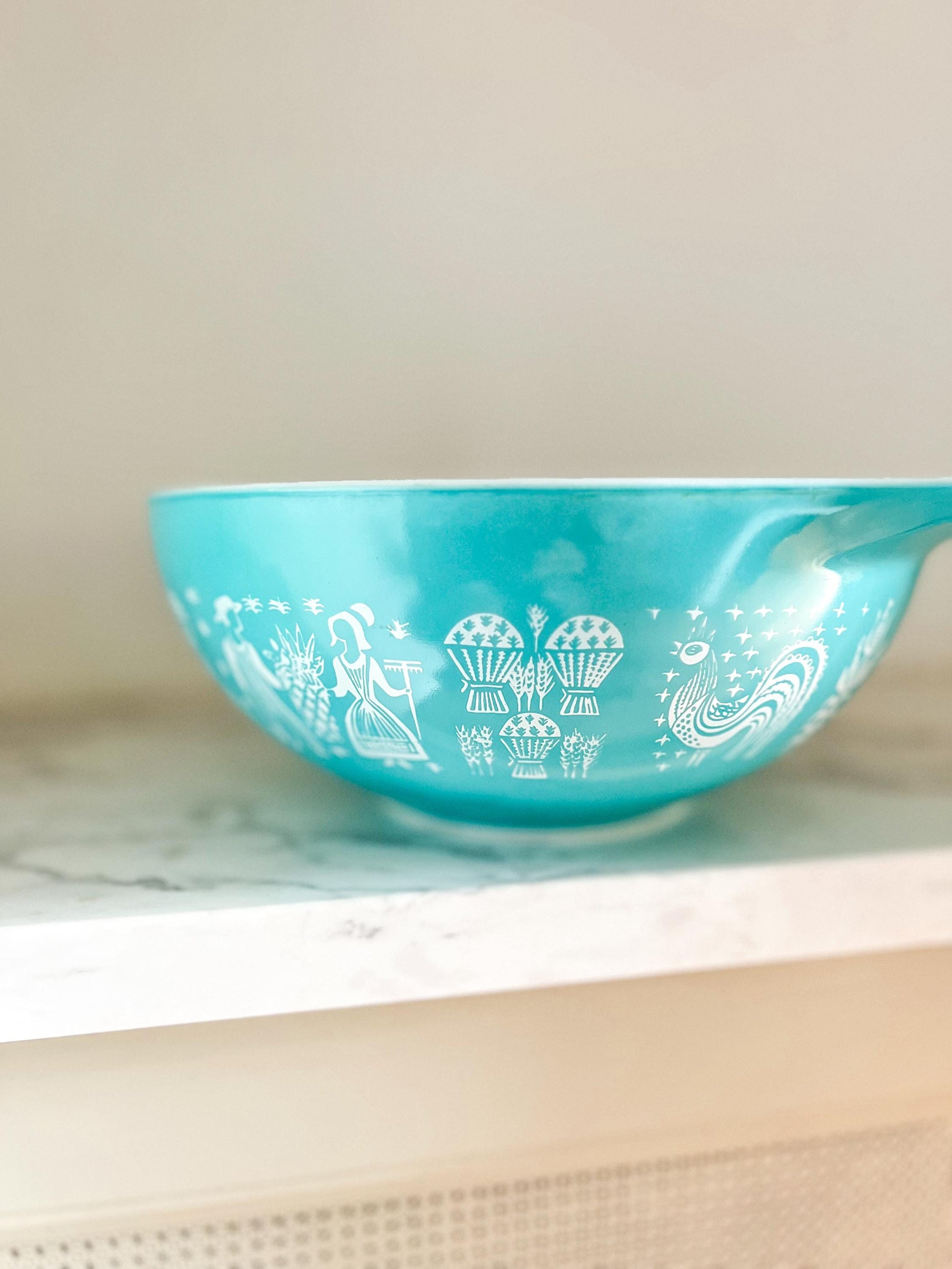 Pyrex Amish Butterprint Turquoise Cinderella Mixing Bowl 4 Quart #444