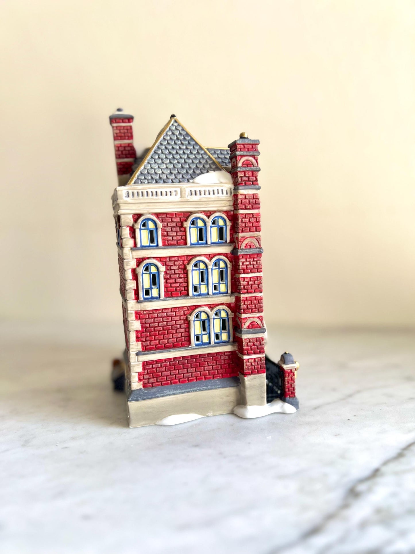 Department 56 Dickens Village Hospital – Ormond Street 20th Anniversary