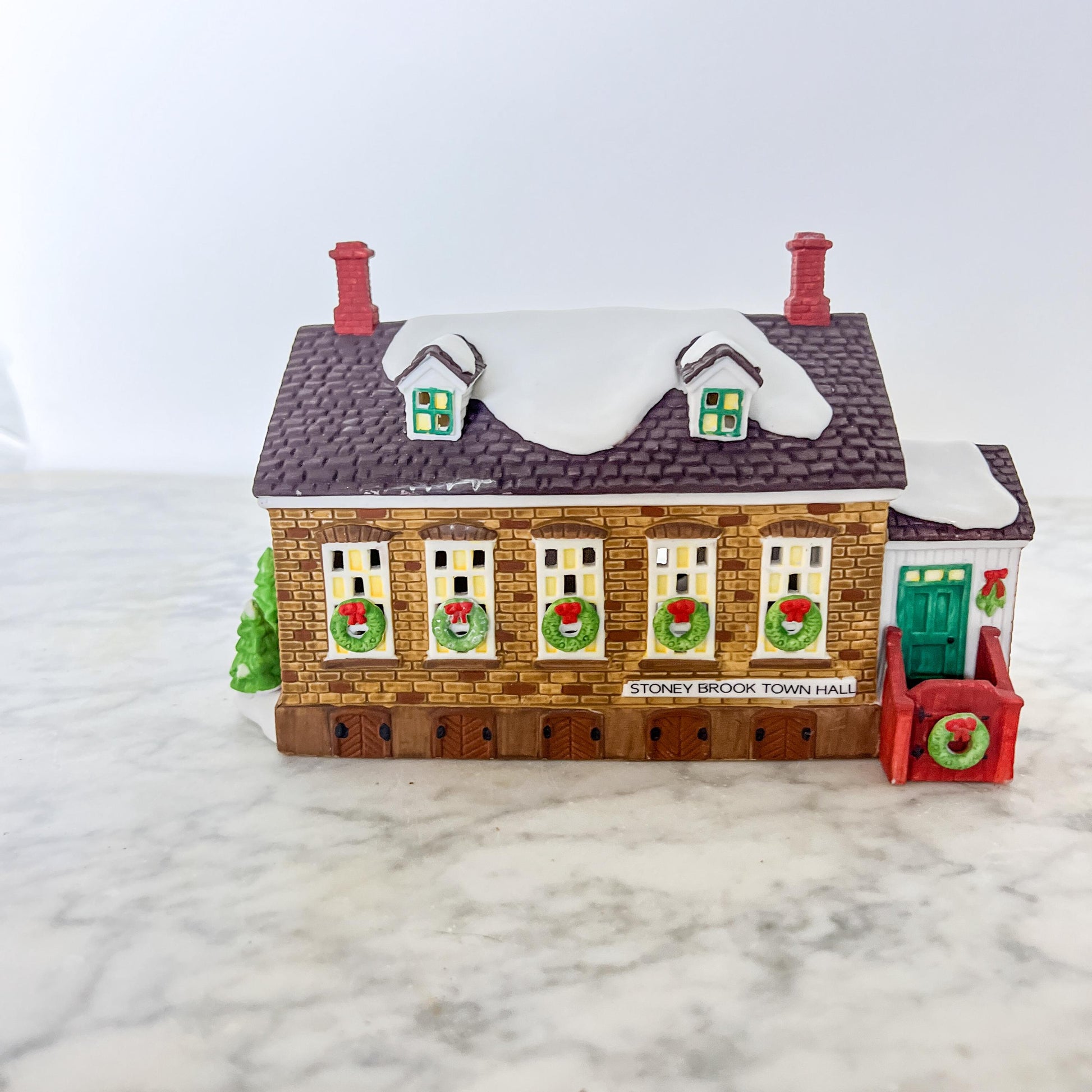 Department 56 New England Village – Stoney Brook Town Hall – Heritage Series - Vintage Christmas