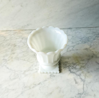 Vintage Milk Glass Planter – Pedestal Vase with Scalloped Rim
