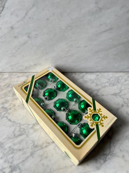 Pyramid Rauch 15 Green Christmas Ornaments