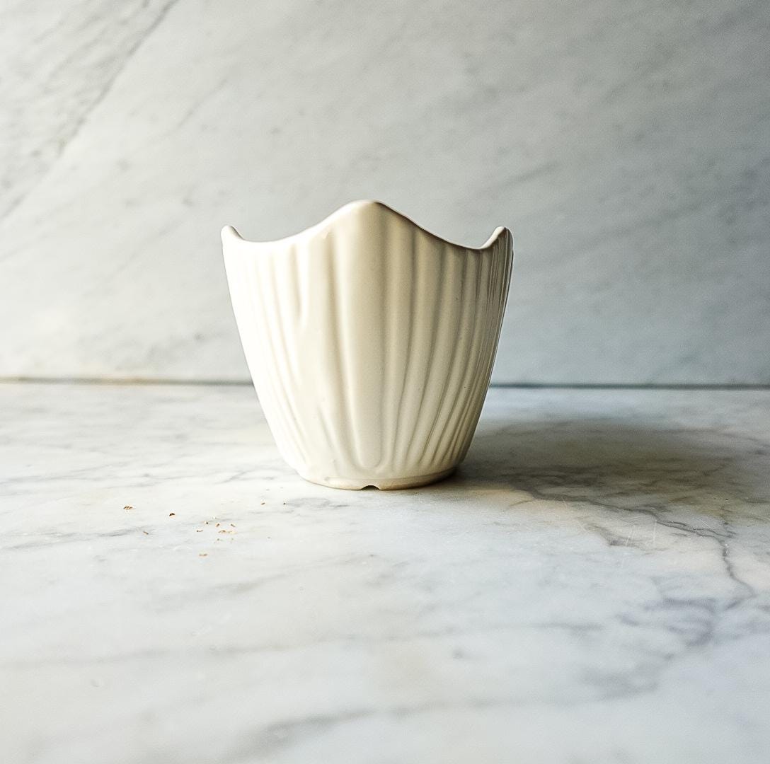 Vintage McCoy Scalloped Planter White #627 USA