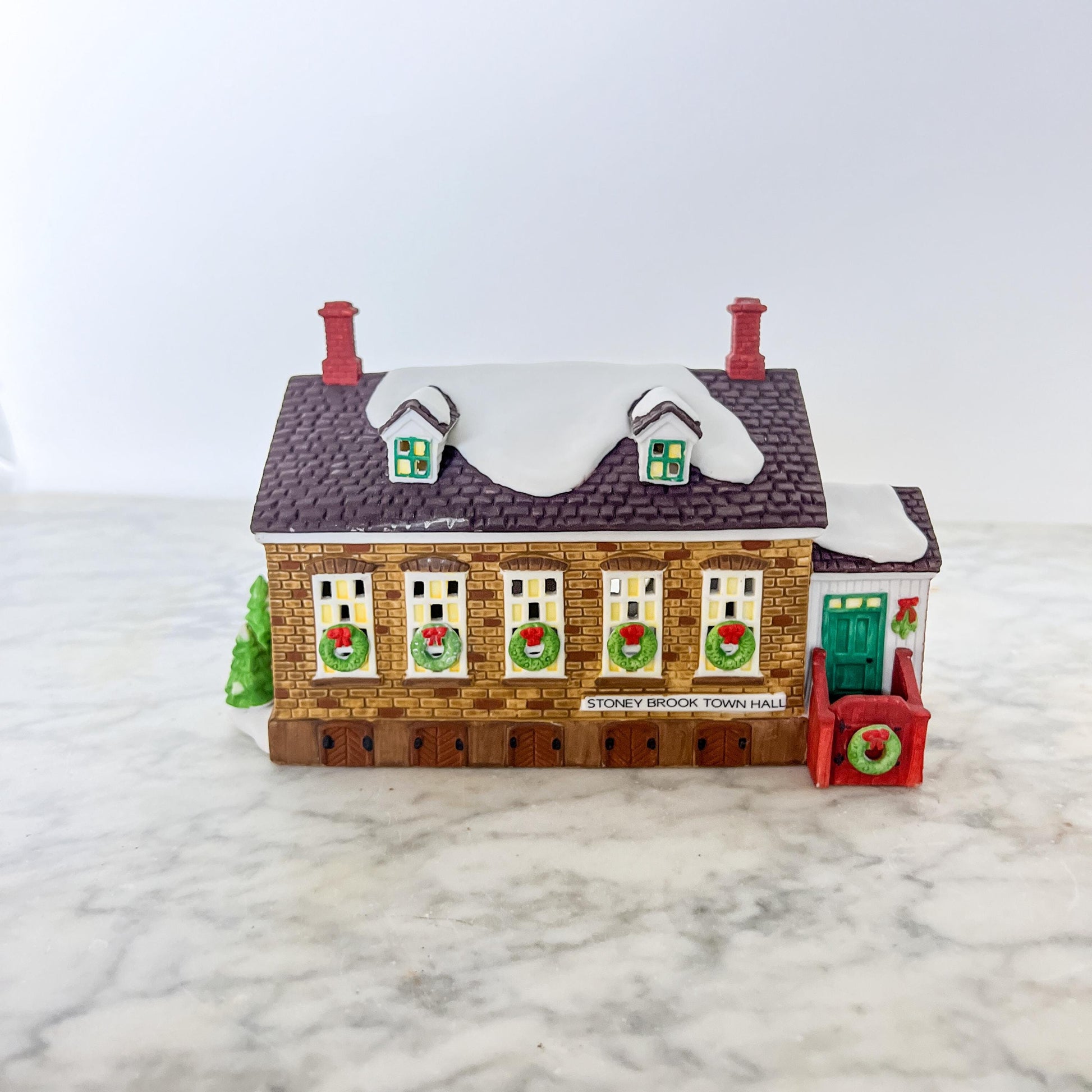 Department 56 New England Village – Stoney Brook Town Hall – Heritage Series - Vintage Christmas