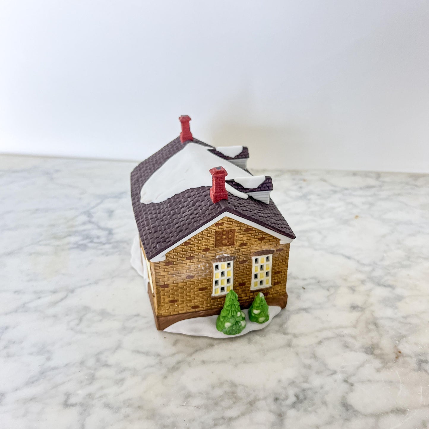 Department 56 New England Village – Stoney Brook Town Hall – Heritage Series - Vintage Christmas
