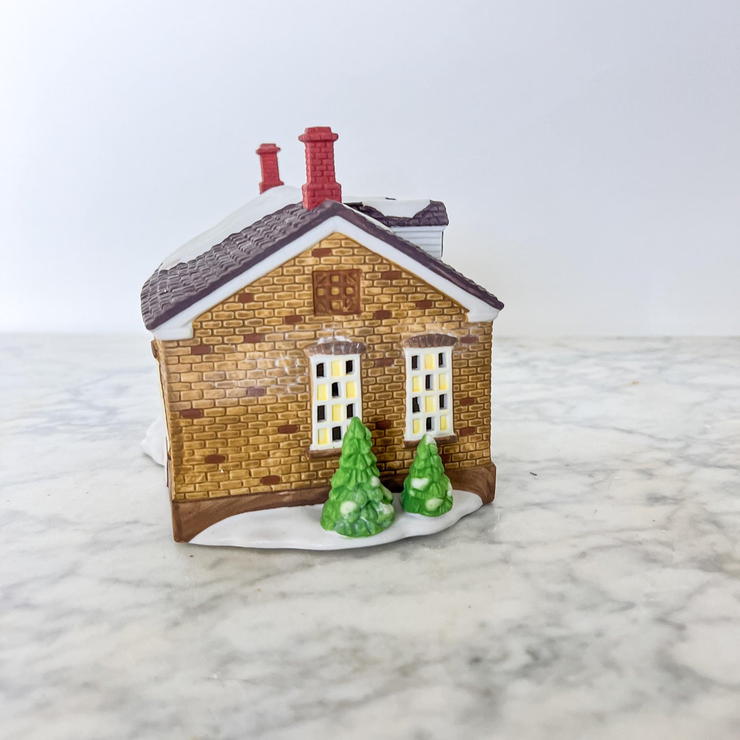 Department 56 New England Village – Stoney Brook Town Hall – Heritage Series - Vintage Christmas
