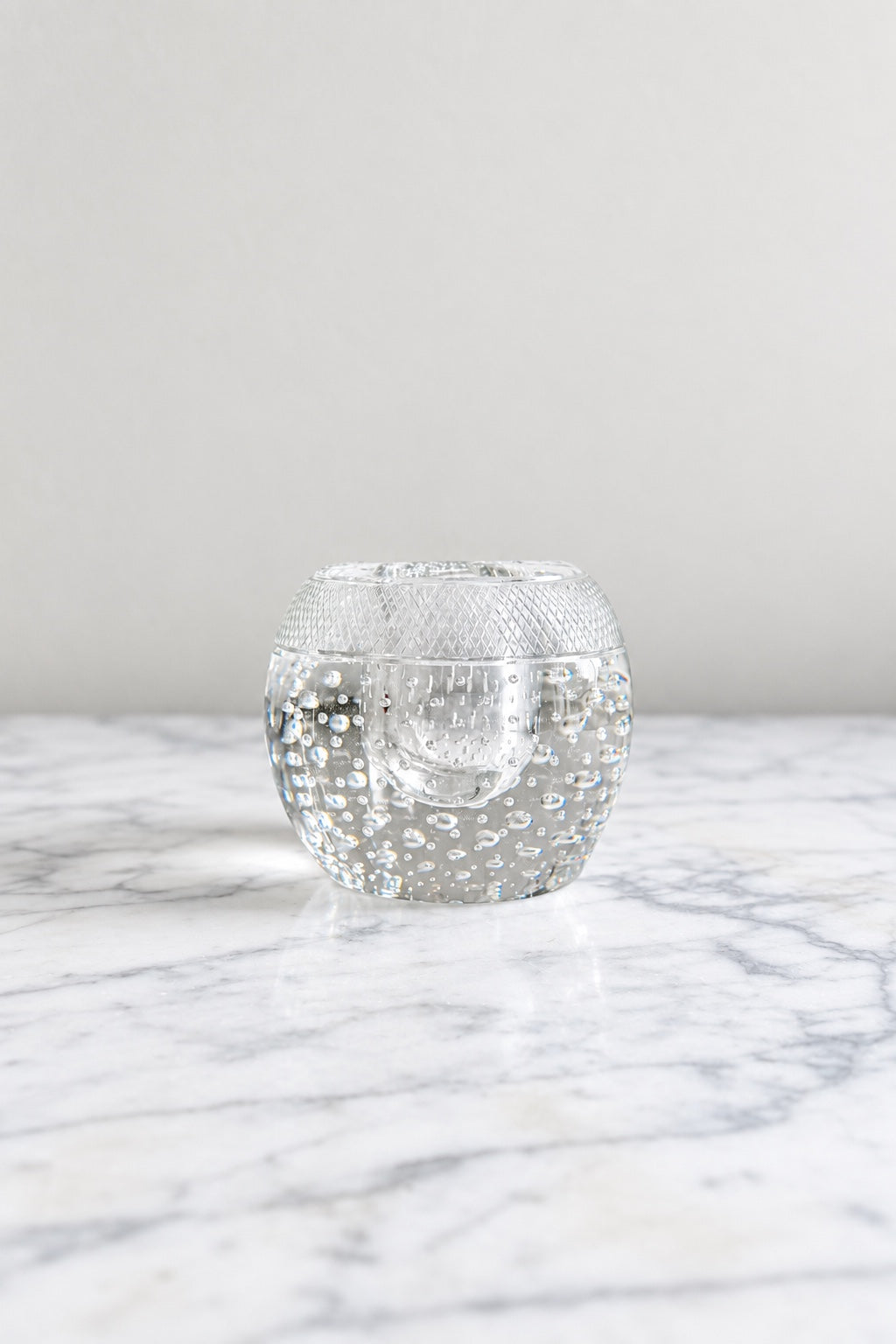 Vintage clear crystal controlled bubble match striker with crosshatched striking band